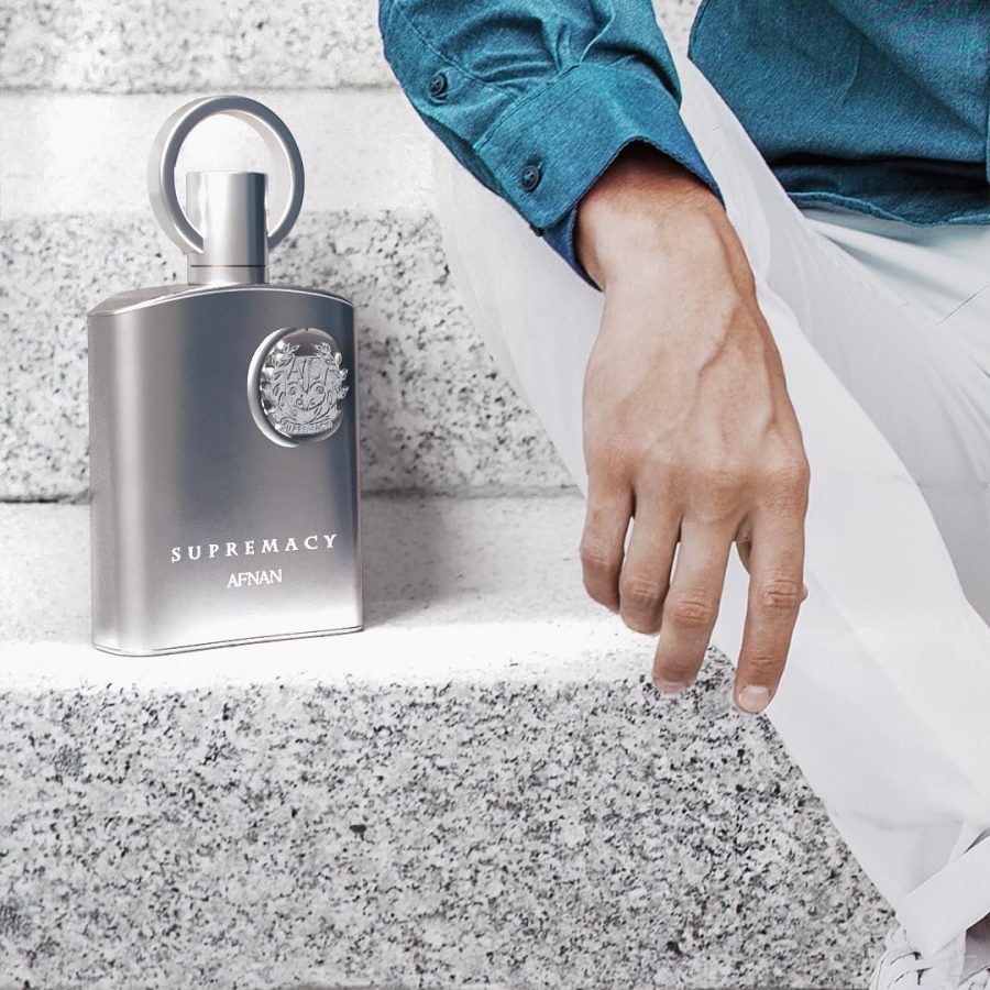 71nrMzUC6xL._AC_SL1350_